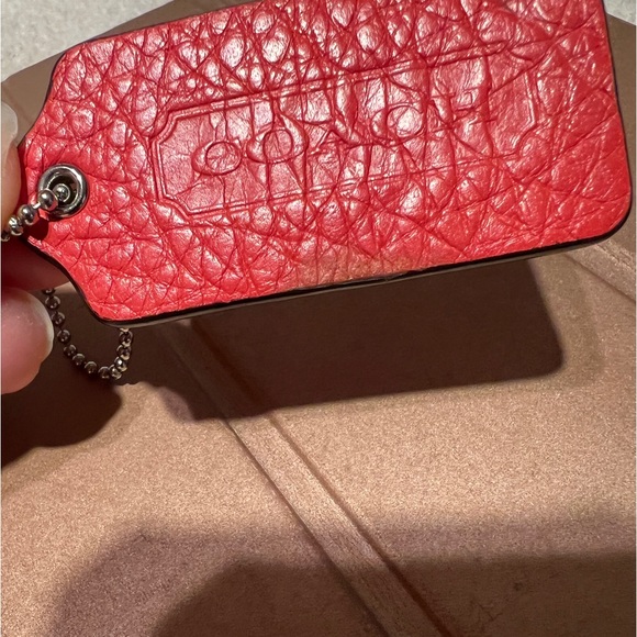 COACH Grained Leather Key Fob Bag Charm Keychain Hang Tag - Picture 2 of 8